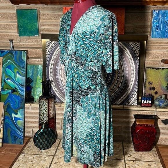 Connected Petite Peacock Print Twisted Front Dress 12P MUST BUNDLE - Picture 6 of 8